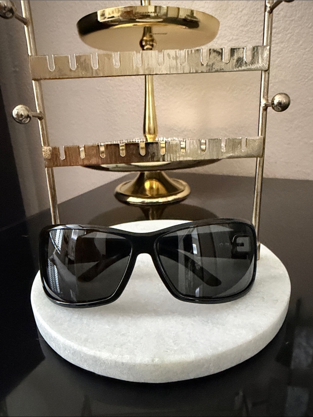 Gucci Black Rectangular Logo Sunglasses